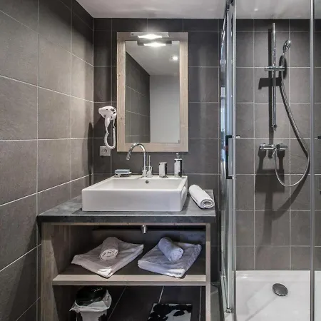 Lägenhet : Cosy 4 Personnes Avec Parking - Fr-1-563-50 *