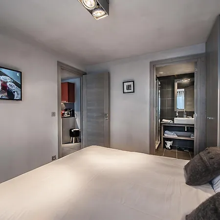 아파트 : Cosy 4 Personnes Avec Parking - Fr-1-563-50