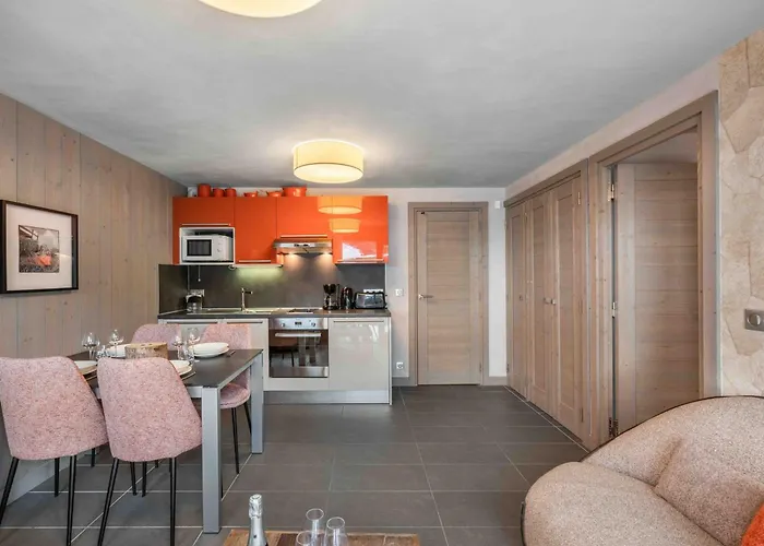 : Cosy 4 Personnes Avec Parking - Fr-1-563-50 Apartamento Courchevel