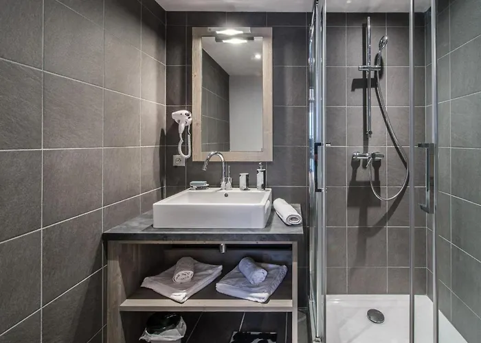 דירה : Cosy 4 Personnes Avec Parking - Fr-1-563-50 *