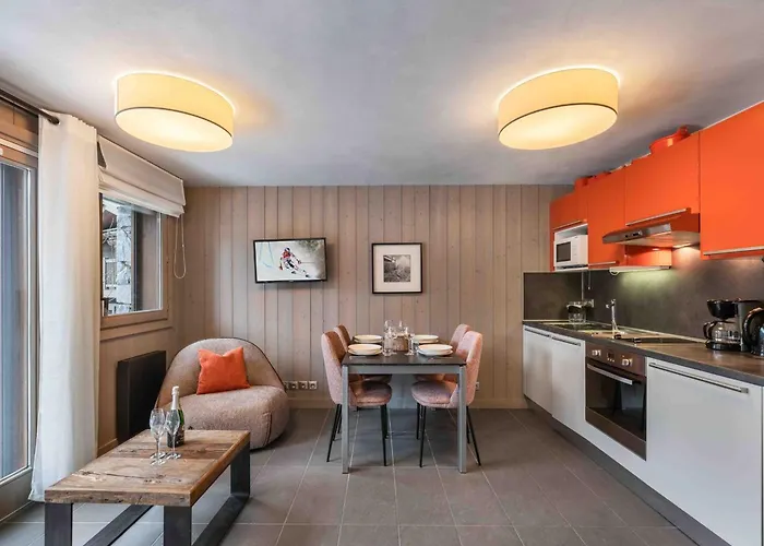 : Cosy 4 Personnes Avec Parking - Fr-1-563-50 דירה קורשבל